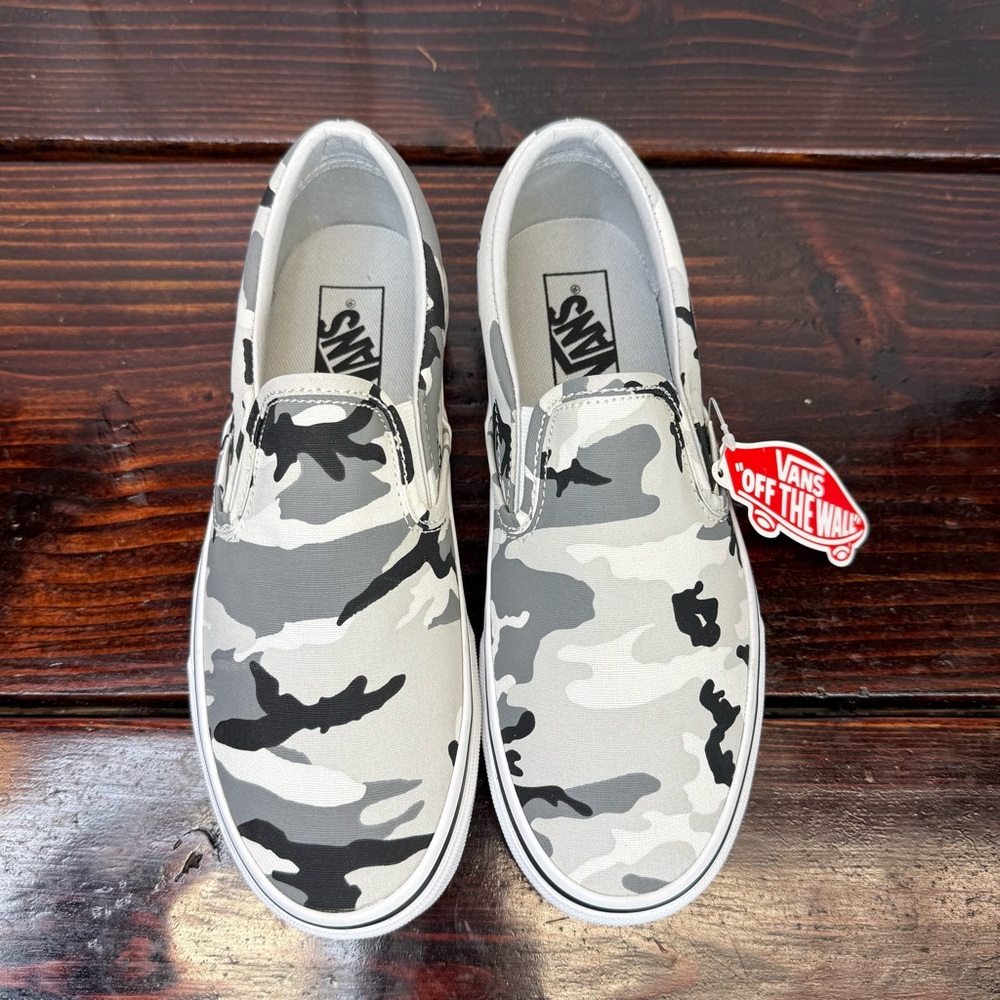 NWT Vans Classic Slip-On Camo – Women’s 8.0 / Men’s 6.5 - Picture 5 of 9